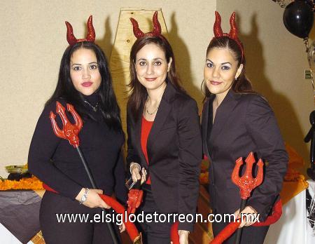 01112006
Daniela Martínez, Lizeth Baltiérrez y Carmen de la Barrera.