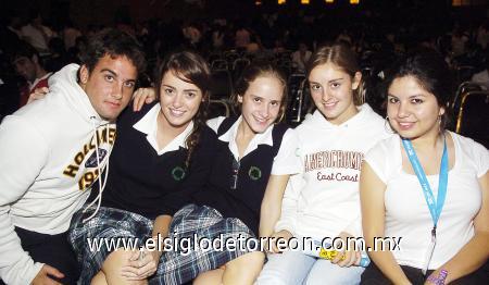 04112006 
 Diego Sesma, Marian Estrada, Margarita Tricio, Paulina Teele y Ana Rodríguez