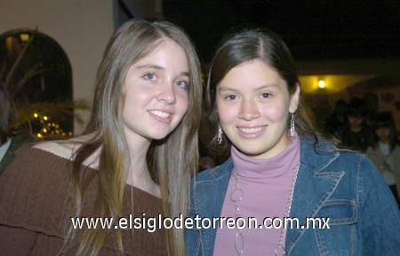 05112006 
Gaby Rodríguez y Marifer Huerta.