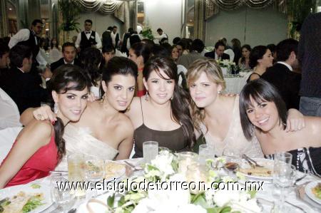 10112006 
Alejandra Celayo, Lorena Armendáriz, Fabiola Vargas, Flor Laborín y Tesy Tafich.
