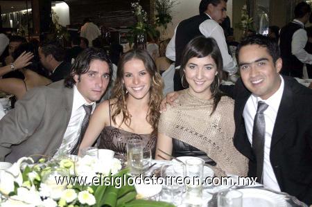 10112006 
Manolo Luévanos, Bárbara Muñoz, Érick Canedo y Sofía Torres.