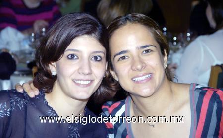 12112006 
Ale Villalobos y Samar Mansur.