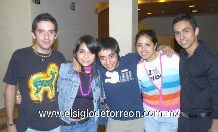 20112006
Kike Juárez, Fabiola Zavala, Tony Chávez, Geo Herrera y Jerry Ríos.
