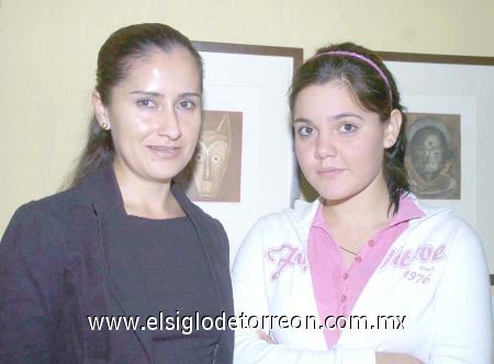 21112006
Aleida Carranza y Guadalupe González.