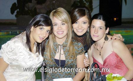 24112006 
Susana Martínez, Tanya León, Cristian Mata y Anu Montañez.
