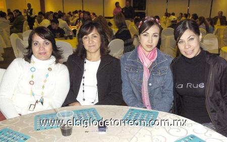 28112006
Lucía de Gastaldi, María Eugenia de Ávila, Maru Ávila y Saraí Fahur.