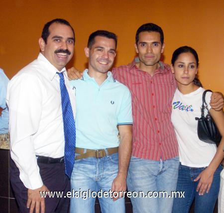 25112006 
José Manuel Martínez, Boris Rabussier, Gustavo Martínez y Bessy Murra