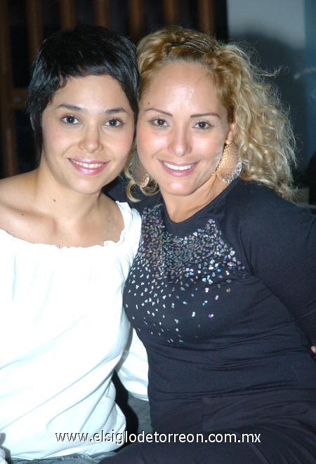 04122006
Yelile Deep y Marisol Cavelaris.