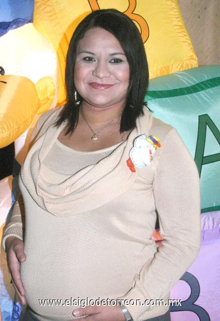 09122006
Martha Argelia Díaz Rodríguez, en su fiesta de canastilla.