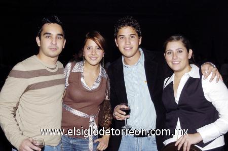 10122006 
Agustín Anaya, Susy Escobosa, Max Cuevas y Andrea Teele.