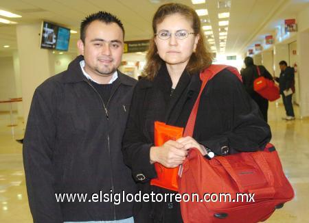 14122006
Francisco y Georgina Palacios viajaron con destino a San Antonio, Texas.