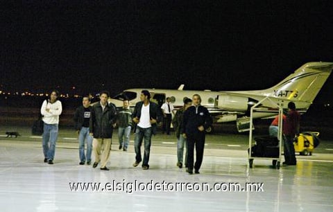 Los ahora elementos albiverdes no dieron entrevistas a los medios de comunicación locales que fueron a recibirlos al hangar privado del Aeropuerto Internacional Fran-cisco Sarabia, ya que, según el directivo cervecero, venían algo cansados del viaje y del ajetreo en la ciudad de Guadalajara.