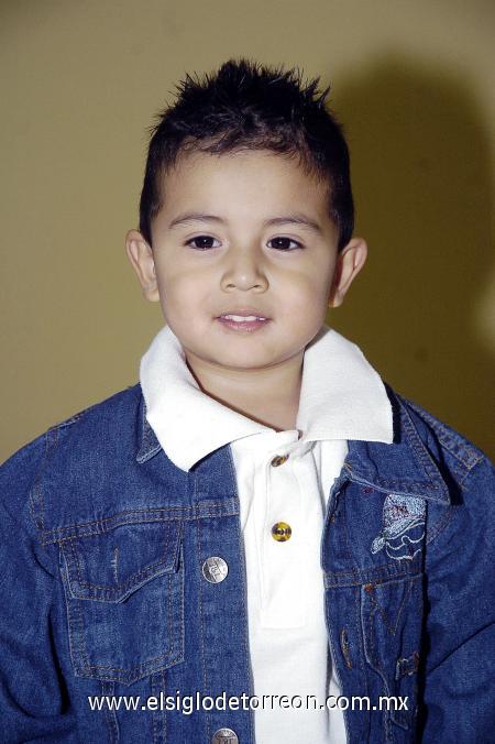 1712200 6 
Héctor Abraham García fue festejado al cumplir tres años de vida.