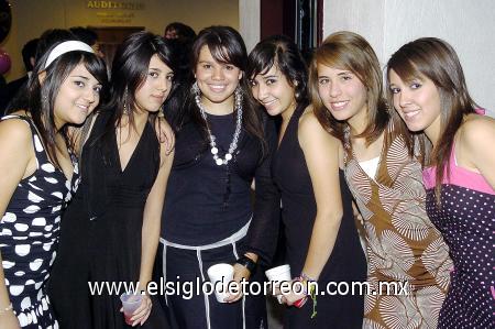 17122006 
Nicole, Magda, Gaby, Mariana, Andrea y Mariana.