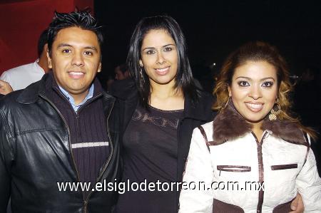 23122006 
 Esteban Muñoz, Karla y Lucía.