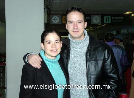 29122006 
Gaby Mora y Luis Martínez viajaron a Mérida, Yucatán.