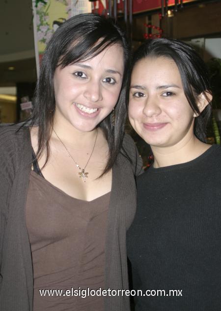 31122006
Brenda González y Sandra Vega.