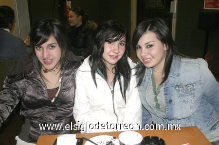 31122006
Clarisa Garza, Adriana Garza y Ana Delo.