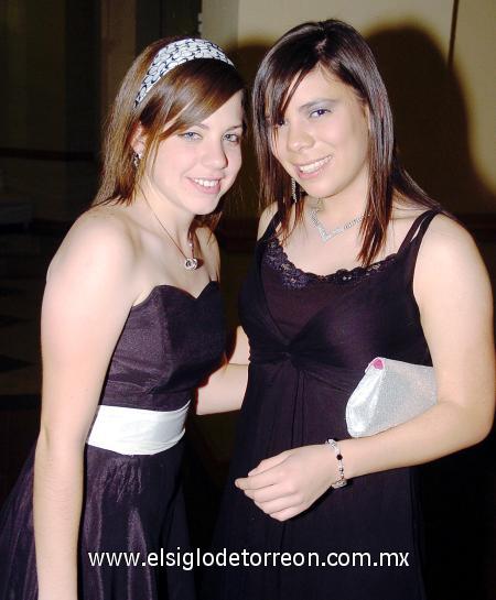 03012007
Noraliz Casanova y Lily García.
