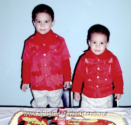 01012007 
Axel Gael y Axel Yoel Dávila García, celebraron sus respectivos cumpleaños.