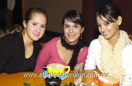04012007
Martha Márquez, Ana Gutiérrez y Raquel Díaz Flores.