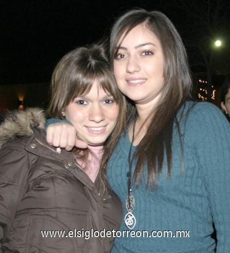 09012007
Brenda Humphrey y Lucía Ramos.