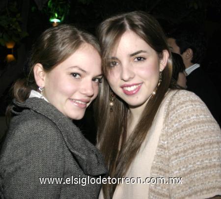 10012007
Cristy y Ana Cecy.