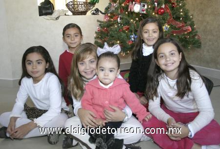 11012007
Paulina, Ana María, Melisa, Valeria, Priscila y Ana Elisa.