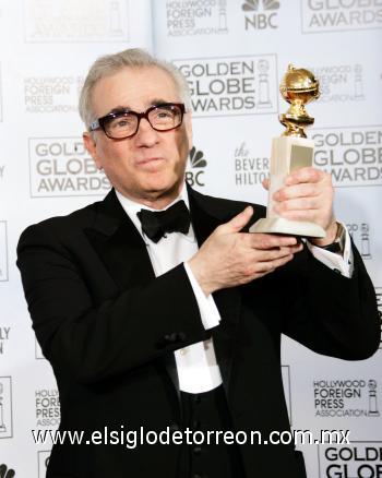 El premio al mejor director fue para Martin Scorsese por la cinta de mafiosos The Departed, el segundo Globo del realizador, impulsando sus posibilidades de ganar su primer Oscar tras cinco nominaciones.