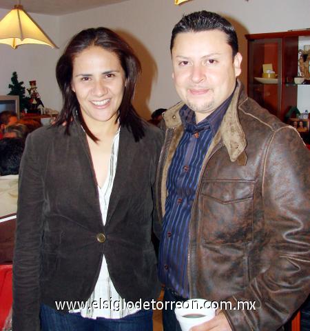 14012007 
César junto a su esposa Isabel Rodríguez.