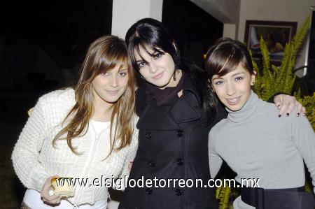 14012007
Talhía Ayup, Rocío Gutiérrez y Lupita García.