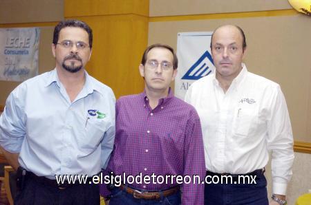 14012007 
Eros Milanés, Carlos Fernández y Horacio Larrea.