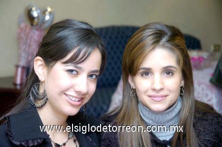 19012007 
Julia Peña y Luz María de Nahle.