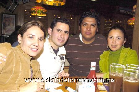 18012007
Hannya Rodríguez, Edmundo Sánchez, Oly Flores y Arahat García.