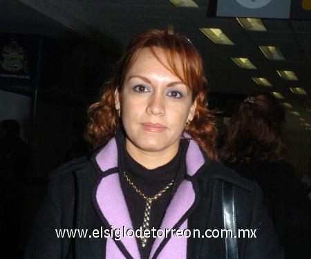 18012007
Mary Carmen Reyes viajó con destino a la Ciudad de México.