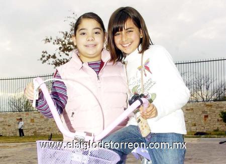 20012007 
  Marifer Concuera y Ana Lorena Cadena