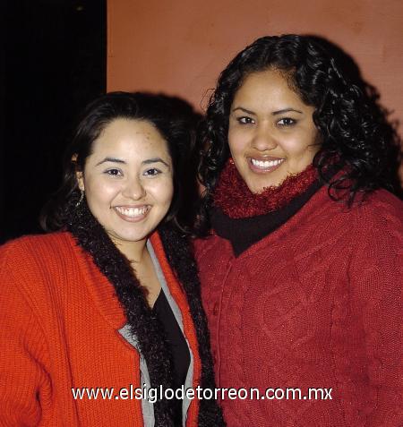 21012007 
Karla Robles y Vanessa Mireles.
