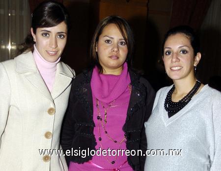 21012007 
Laura Madero, Sofía Urquizo y Carolina Fonseca de Soto.