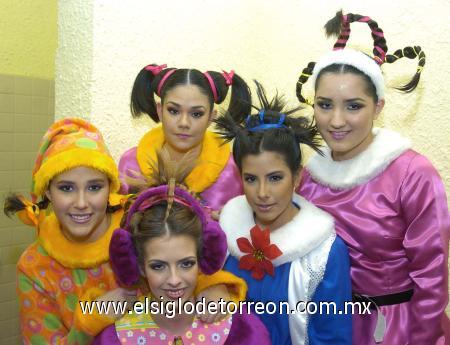 21012007 
Pamela Murra, Diana Cruz, Ana Cristy Alanís, Cristina Rosas y Paty Rubio.