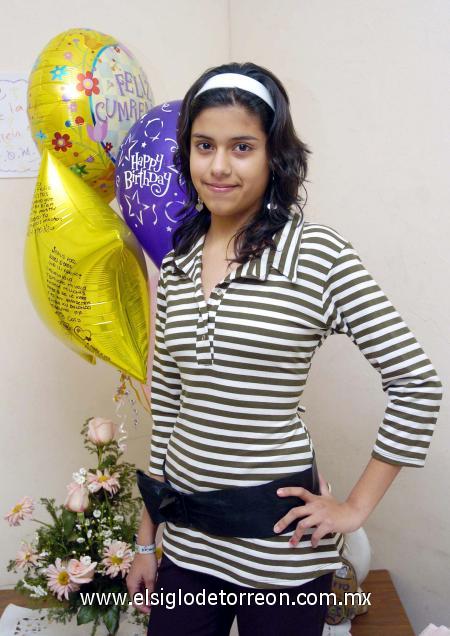 26012007 
Shaila Mendoza García, el día que festejó sus 15 años de edad.