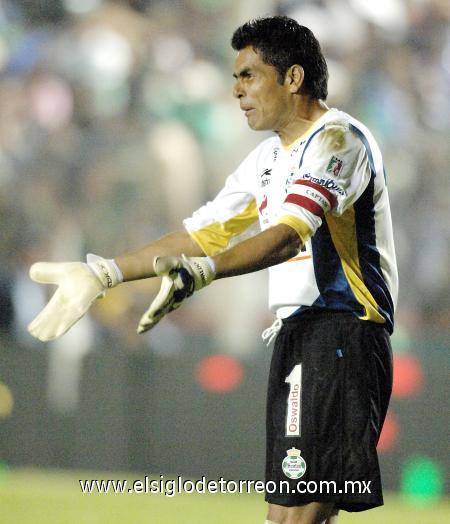 Con este resultado, Santos se hunde en la tabla de porcentaje, donde
es penúltimo, tras hilvanar la segunda derrota, ya que antes cayó 1-0
con Monterrey.