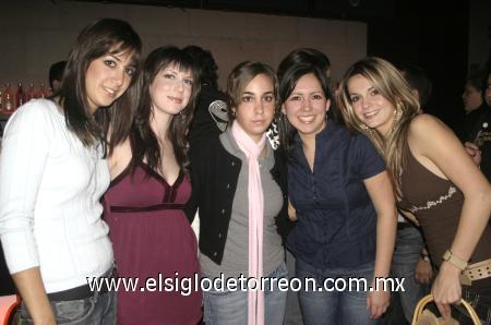 29012007
Sandra González, Marytere Ramírez, Lucía Valdés y Marisol Lyne.