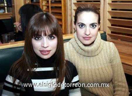 28012007 
Cinthia Nevárez y Hiyam Jalil.