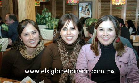 28012007 
Karen Thompson, Erin Clarke e Irene Domínguez.