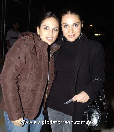 31012007
Rina Gilio y Karol Issa.