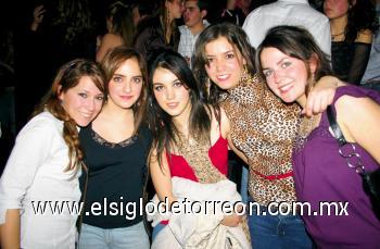 Marifer Padilla, Ana Sofía Tumoine, Maleny Luna, Katy Torres y Melissa Arrambide.