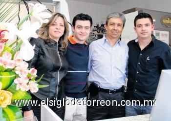 Lorena Tena de Zertuche, Eduardo Jr.,Eduardo y Ricardo Zertuche.
