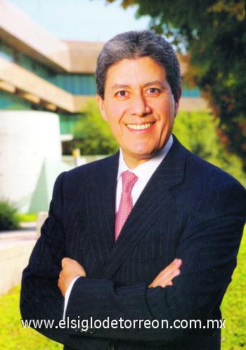 Es nombrado CIO del año 2006
Jose Luis Luna
