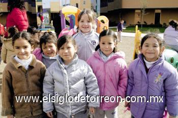 Samanta, Laila, Mariana, Ana Karla, Paula y Victoria.