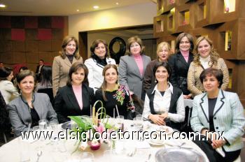 Tere G. de Belausteguigoitia, Cristy G. de Belausteguigoitia, Rocío G. de Yacamán, Geovana B. de Giacomán, Angélica I. de Dabdou, Laura M. de Batarse, Velina K. de Murra, Lupita R. de Murra, Cony G. de Murra, Susy R. de Murra y Cecy M. de Murra.